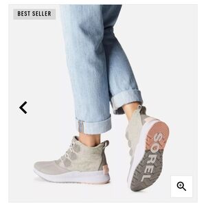 Sorel Women's Gray and Pink Sneakers